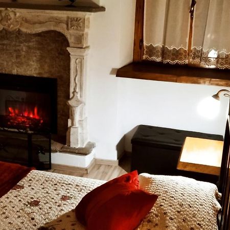 Borgo Antico Chalet Appartamenti Fara Novarese Esterno foto