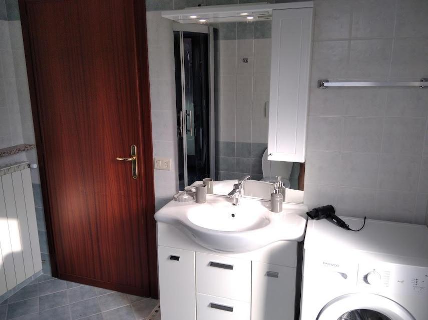 Borgo Antico Chalet Appartamenti Fara Novarese Esterno foto